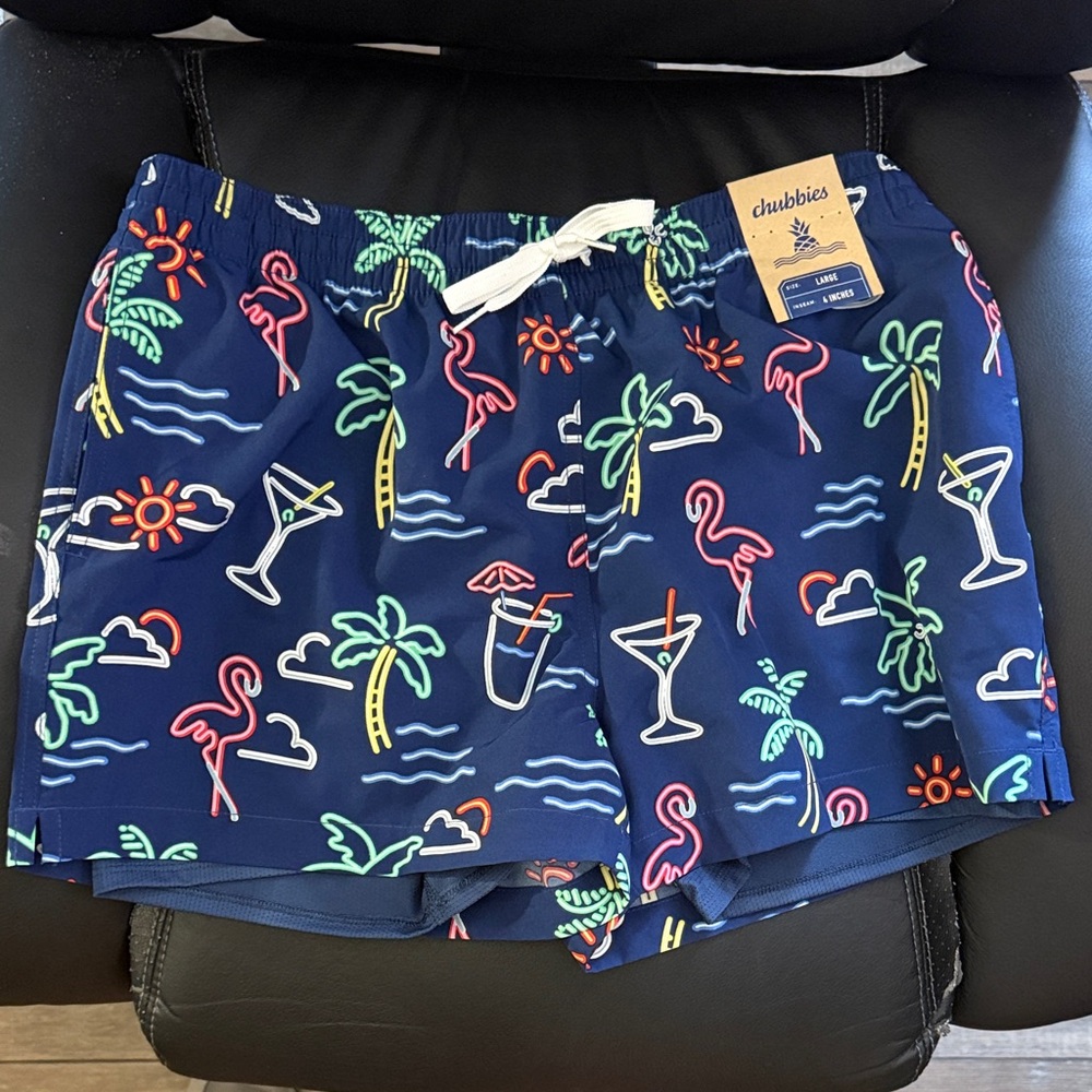Chubbies Navy Blue Tropical Print Men's Shorts